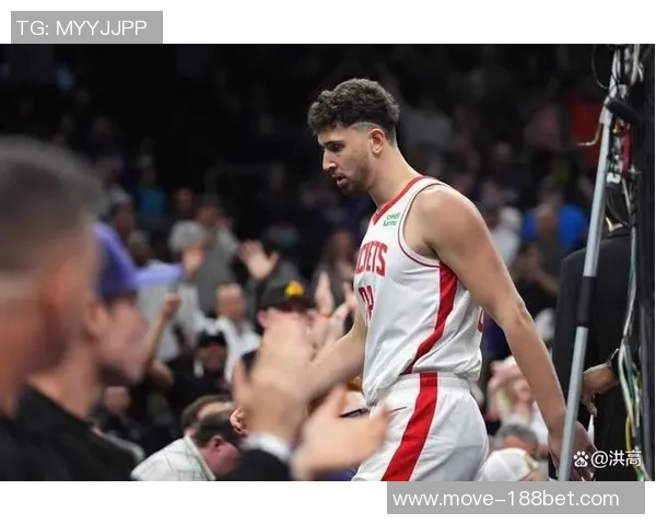 火箭半场领先灰熊9分阿门表现出色申京贡献全面莫兰特状态低迷